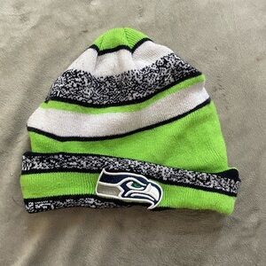 Screaming eagles beanie